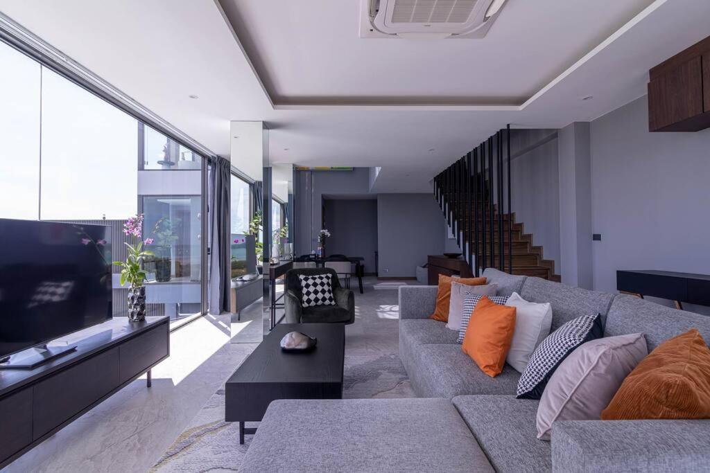 Big Legend6 Floors Of Luxury Villa Own Apartment Ban Saiyuan Exterior photo