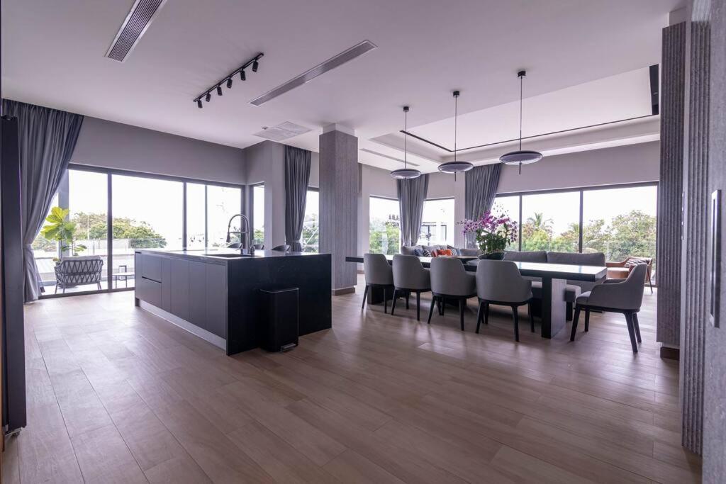 Big Legend6 Floors Of Luxury Villa Own Apartment Ban Saiyuan Exterior photo